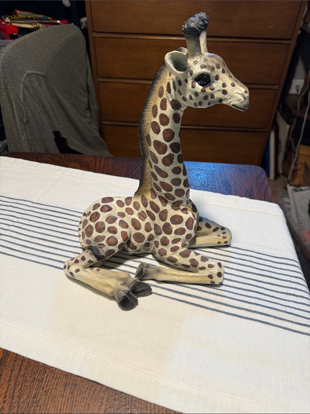 Giraffe Figurine - Beige & Brown Spotted Décor 12 inches